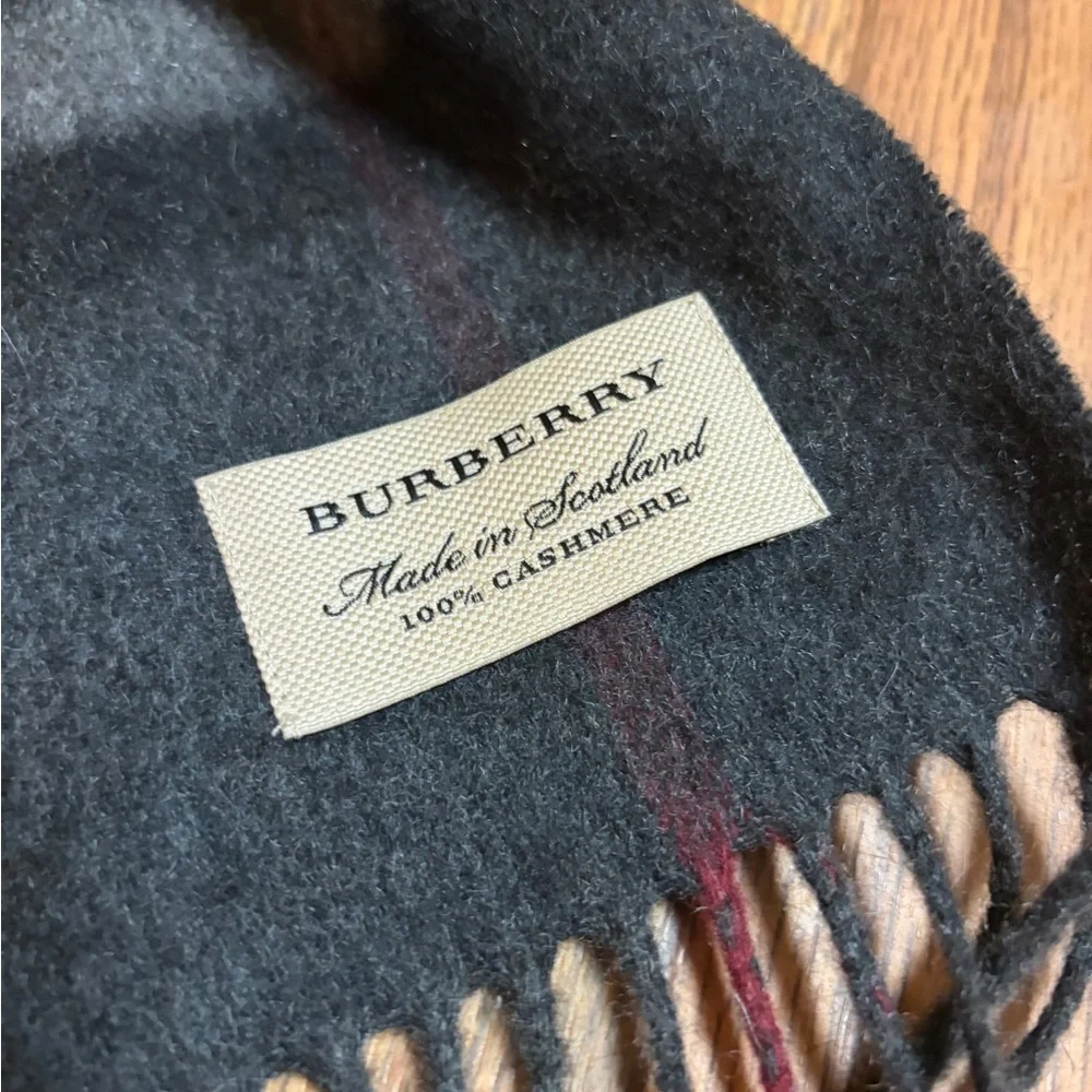 Burberry Black and Red Cashmere Scarf
